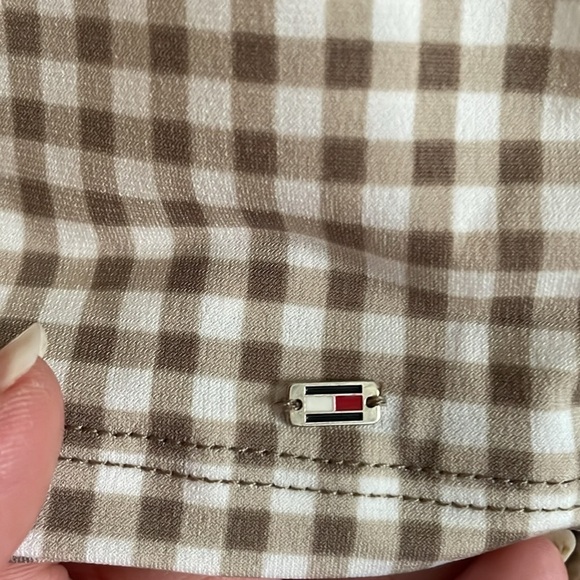 Tommy Hilfiger beige and white gingham print top sz S - Picture 6 of 7